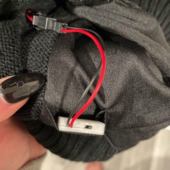 🎄Lights-up dabbing sweater (S) - Picture 10 of 10